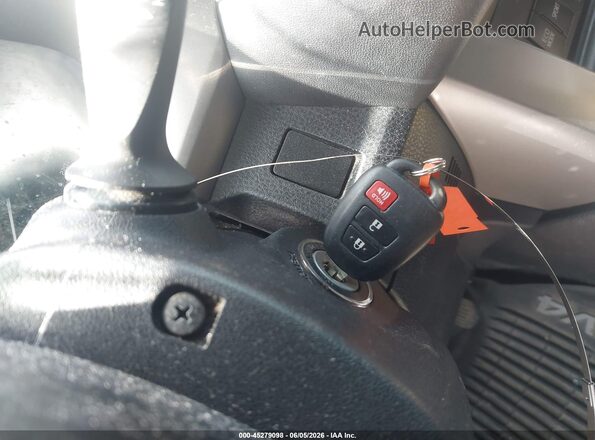 2T3BFREVXJW756223 2018 TOYOTA RAV4 Red Widok deski rozdzielczej