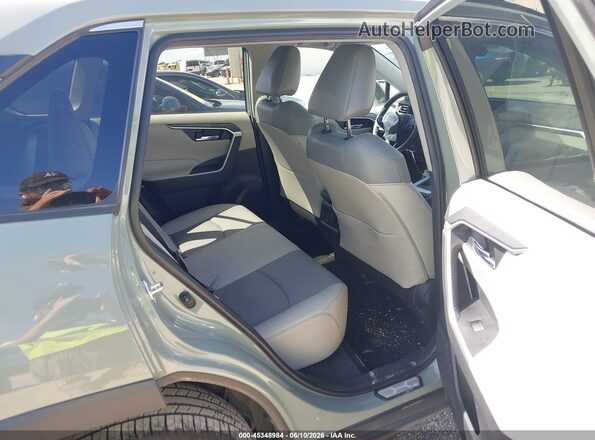 2T3C1RFV0MW175609 2021 TOYOTA RAV4 Gray VIN կոդի պիտակի տեսք
