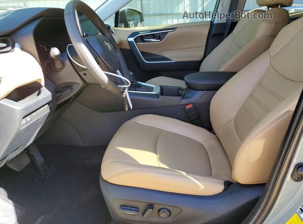 2T3C1RFV0PW262186 2023 TOYOTA RAV4 Gray Front interior view