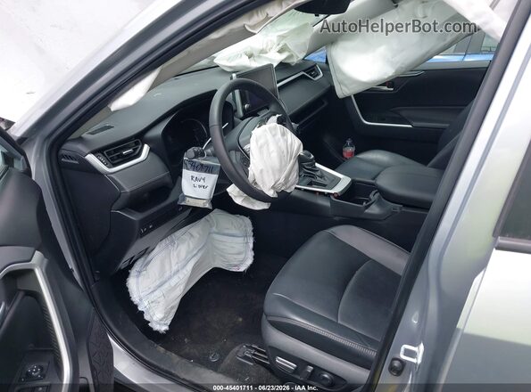 2T3C1RFV0RC256134 2024 TOYOTA RAV4 Silver 