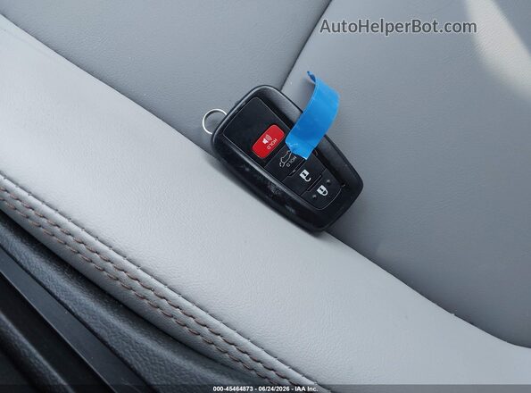 2T3C1RFV1SW380868 2025 TOYOTA RAV4 Blue Вид панелі приладів
