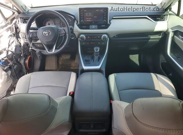 2T3C1RFV2MC108933 2021 TOYOTA RAV4 Silver Vista del salpicadero