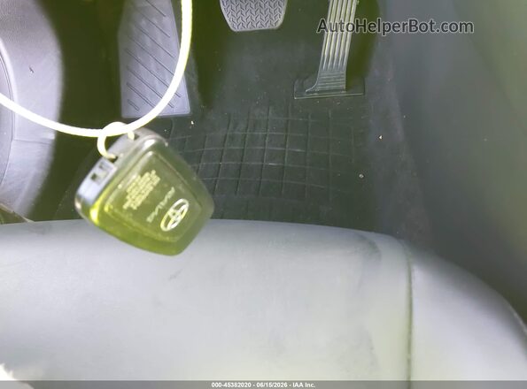 2T3C1RFV3RC252305 2024 TOYOTA RAV4 Gray Dashboard view