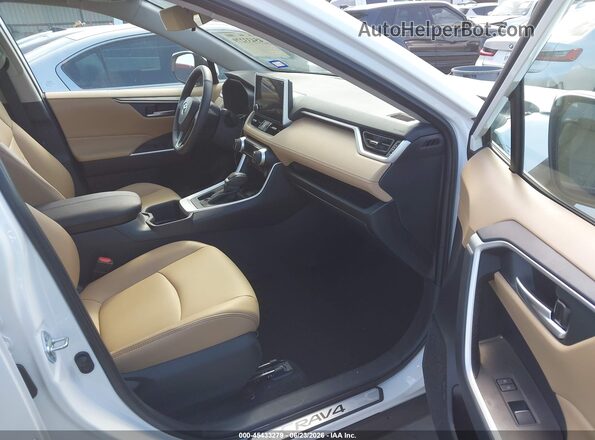 2T3C1RFV3SW377549 2025 TOYOTA RAV4 White Widok wnętrza z przodu