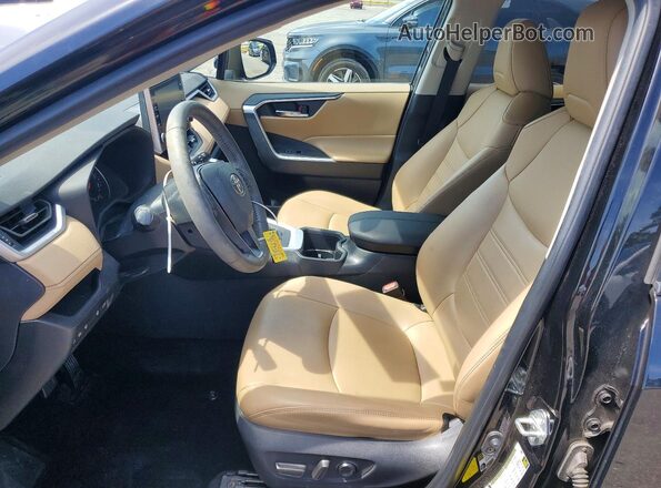 2T3C1RFV4NW196254 2022 TOYOTA RAV4 Черный Вид салона спереди