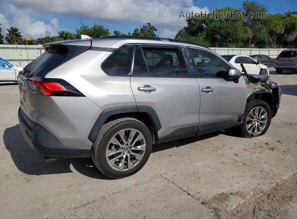 2T3C1RFV6KC022358 2019 TOYOTA RAV4 Silver 