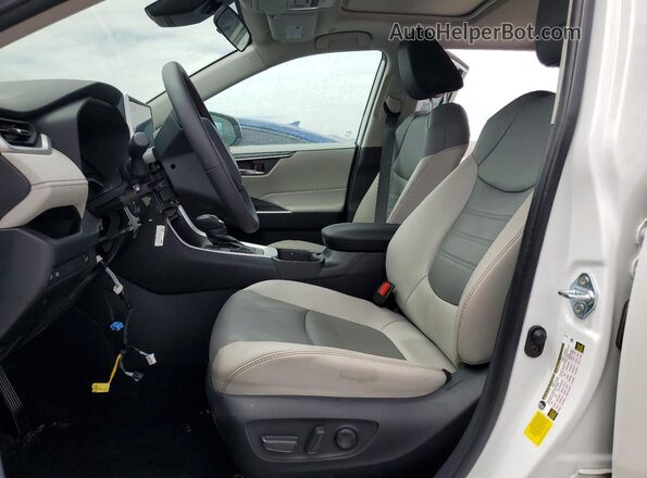 2T3C1RFV6RW332311 2024 TOYOTA RAV4 White Սալոնի դիմացի տեսք