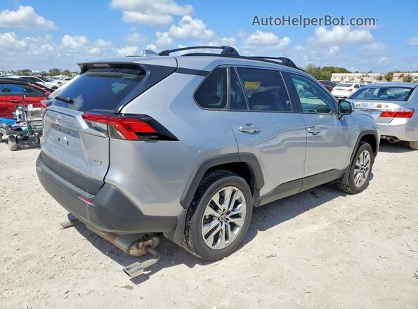 2T3C1RFV6SC332719 2025 TOYOTA RAV4 Silver Tył prawy