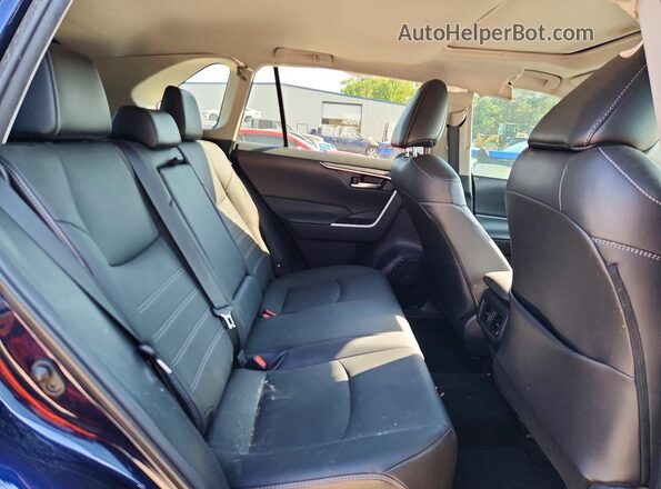 2T3C1RFV7MW142087 2021 TOYOTA RAV4 Blue Vista interior trasera