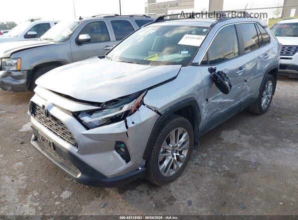 2T3C1RFV8RW351717 2024 TOYOTA RAV4 Silver Вид спереду