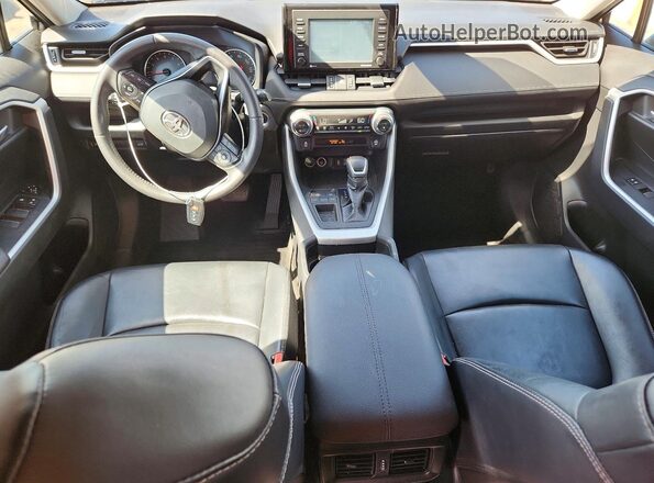 2T3C1RFV9MC093377 2021 TOYOTA RAV4 Gray Առջևի վահանակի տեսք