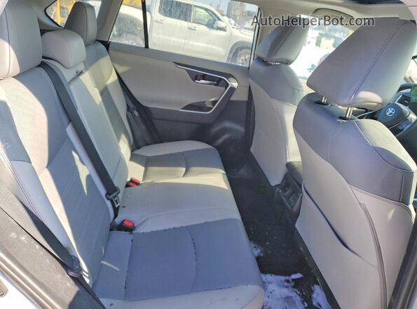 2T3D1RFV7KW003059 2019 TOYOTA RAV4 White უკანა სავარძლების ხედი