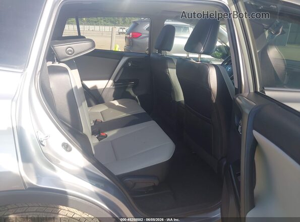 2T3DFREV0GW470284 2016 TOYOTA RAV4 Серебряный 