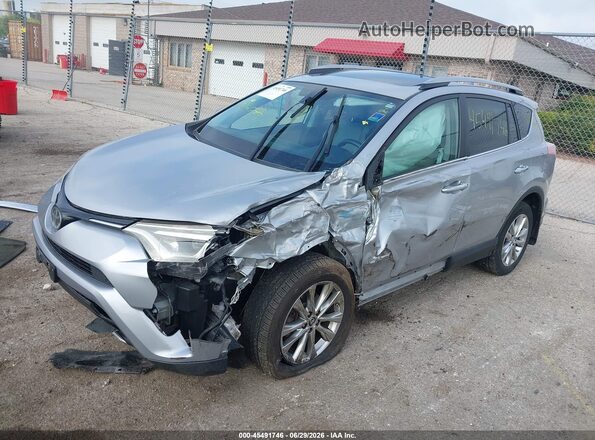 2T3DFREV0HW633047 2017 TOYOTA RAV4 Silver Vista tres cuartos delantera izquierda