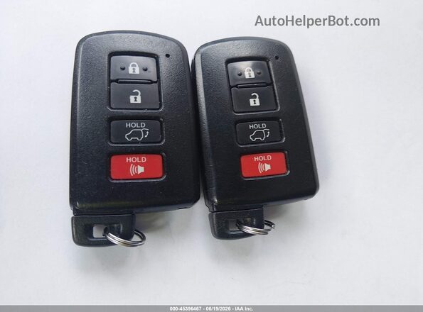 2T3DFREV1HW562957 2017 TOYOTA RAV4 Gray Вид панелі приладів