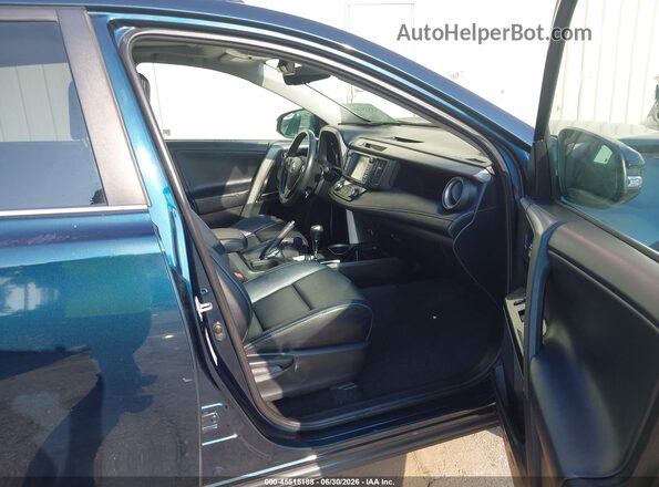 2T3DFREV4HW549944 2017 TOYOTA RAV4 Green Вид салону спереду