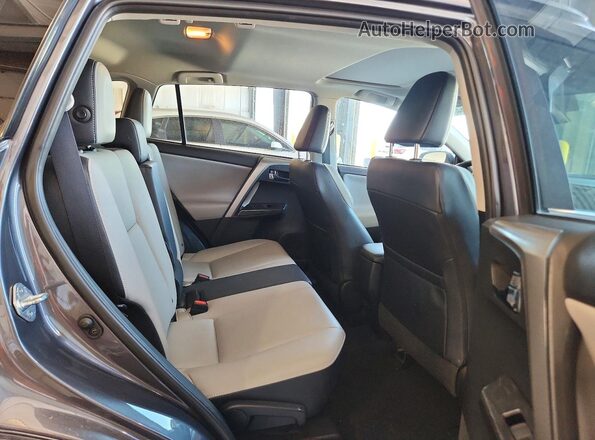 2T3DFREV6HW547564 2017 TOYOTA RAV4 Gray 