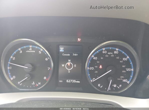 2T3DFREV6HW666036 2017 TOYOTA RAV4 Red Հետևի նստատեղերի տեսք