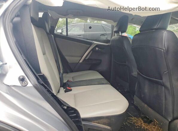 2T3DFREV7HW686599 2017 TOYOTA RAV4 Gray Вид задньої частини салону
