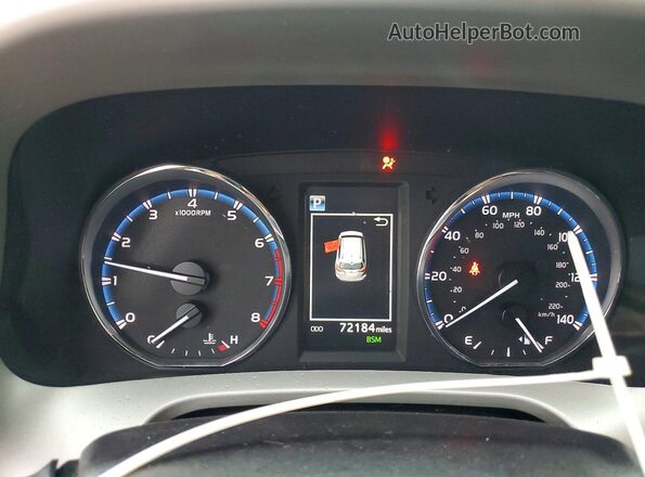 2T3DFREV8HW576841 2017 TOYOTA RAV4 Red Widok zestawu wskaźników