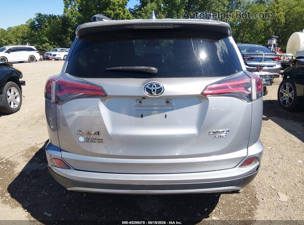 2T3DFREV8HW670010 2017 TOYOTA RAV4 Серебряный 