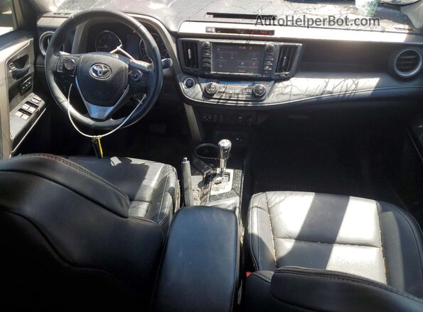 2T3DFREV8JW830585 2018 TOYOTA RAV4 Red Widok deski rozdzielczej