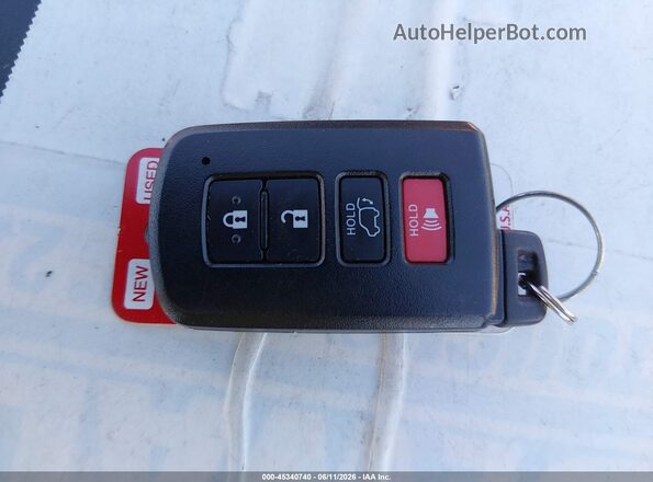 2T3DFREV9HW669805 2017 TOYOTA RAV4 Silver Առջևի վահանակի տեսք