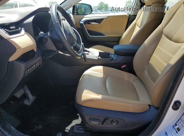 2T3DWRFV0KW034428 2019 TOYOTA RAV4 White წინა სალონის ხედი