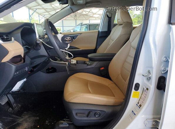2T3DWRFV1LW063146 2020 TOYOTA RAV4 White Front interior view