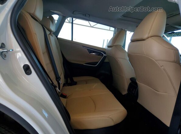 2T3DWRFV1LW063146 2020 TOYOTA RAV4 White Rear seats view