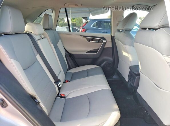 2T3DWRFV1LW074969 2020 TOYOTA RAV4 Silver Rear interior view
