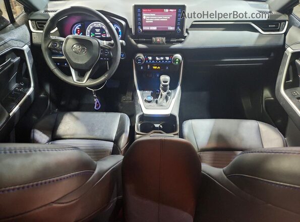 2T3E6RFV7MW023918 2021 TOYOTA RAV4 White Dashboard view