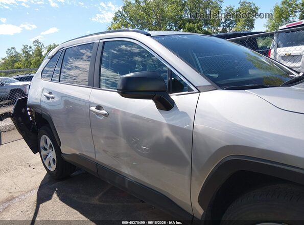 2T3F1RFV0KC026693 2019 TOYOTA RAV4 Silver Rear interior view