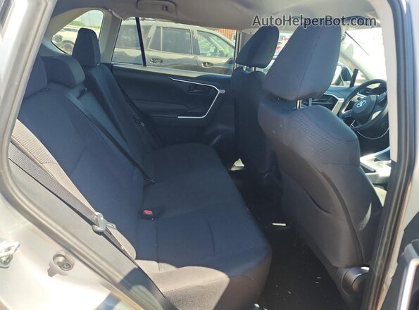 2T3F1RFV0KW044190 2019 TOYOTA RAV4 Silver Vista de los asientos traseros