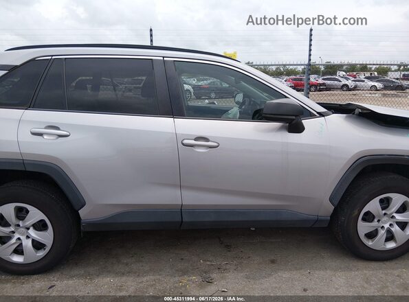 2T3F1RFV1LC076438 2020 TOYOTA RAV4 Gray Rear interior view