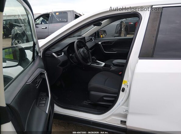 2T3F1RFV3NC284498 2022 TOYOTA RAV4 White Front interior view