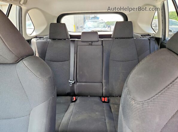 2T3F1RFV5KW036683 2019 TOYOTA RAV4 Silver უკანა სავარძლების ხედი
