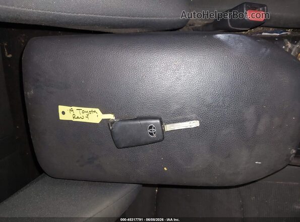 2T3F1RFV7KW028598 2019 TOYOTA RAV4 Black Առջևի վահանակի տեսք