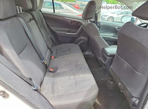2T3F1RFV8KC043399 2019 TOYOTA RAV4 White 