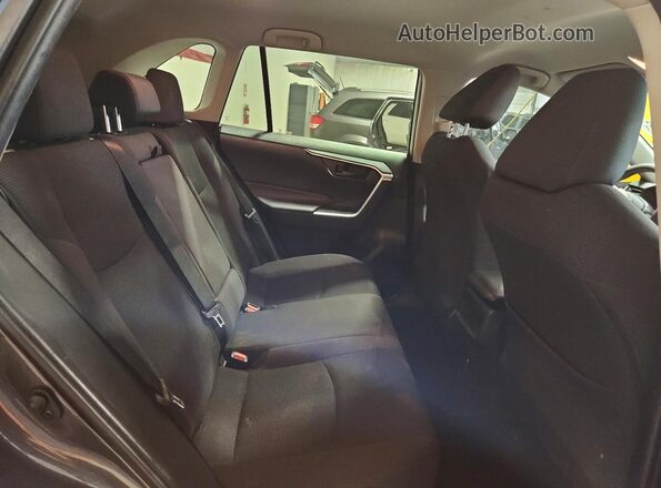 2T3F1RFV9KW033110 2019 TOYOTA RAV4 Gray Rear interior view