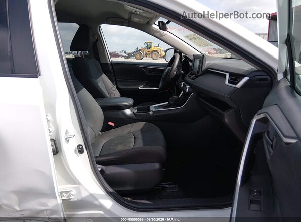 2T3F1RFVXMC161022 2021 TOYOTA RAV4 Белый Вид салона спереди