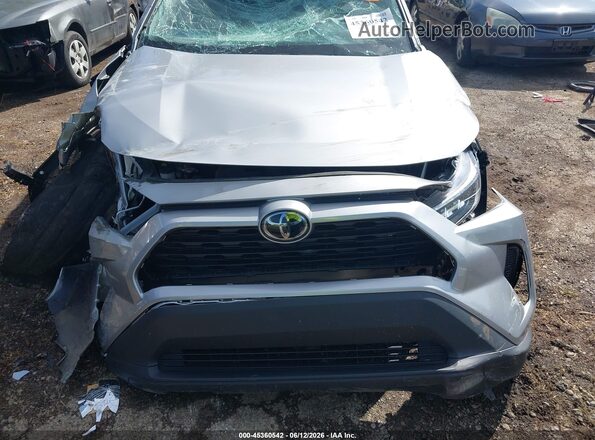2T3F1RFVXMC252243 2021 TOYOTA RAV4 Серебряный Вид спереди