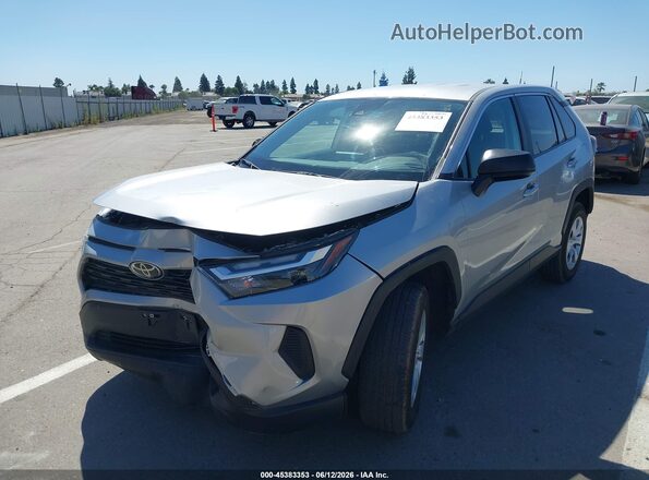 2T3F1RFVXRW470477 2024 TOYOTA RAV4 Silver Передня ліва чверть