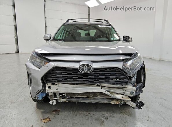2T3G1RFV0KC046608 2019 TOYOTA RAV4 Silver 