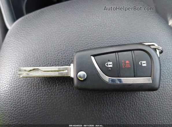 2T3G1RFV3SW606149 2025 TOYOTA RAV4 Белый Вид панели приборов