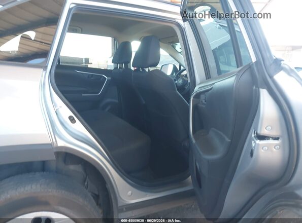 2T3G1RFV5KC056938 2019 TOYOTA RAV4 Silver VIN კოდის სტიკერის ხედი