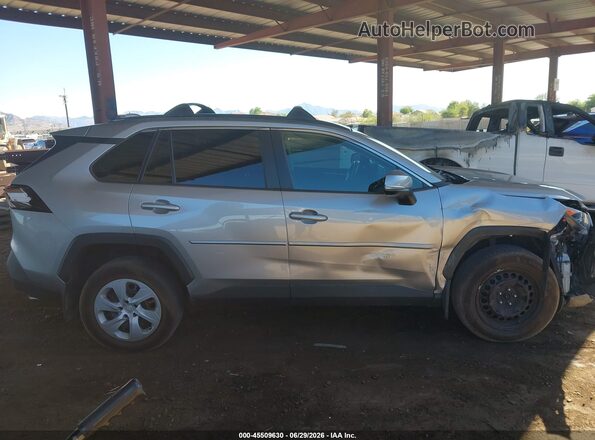 2T3G1RFV5KC056938 2019 TOYOTA RAV4 Silver უკანა სალონის ხედი