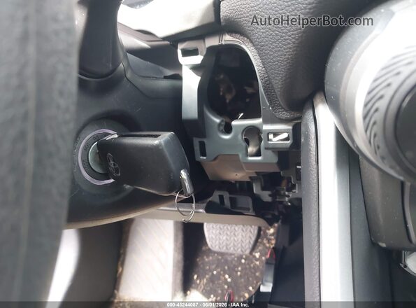 2T3G1RFV6SC497123 2025 TOYOTA RAV4 Белый Вид панели приборов