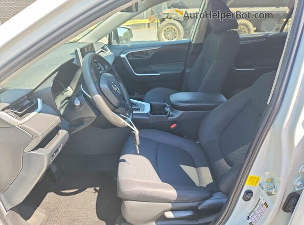 2T3G1RFV8PW339503 2023 TOYOTA RAV4 White Front interior view