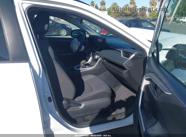 2T3H1RFV0KW018570 2019 TOYOTA RAV4 White Widok wnętrza z przodu